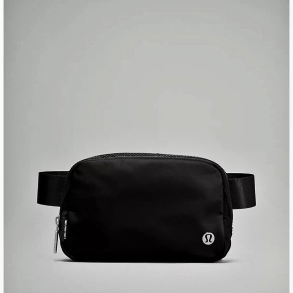 SOLD Lululemon belt bag - Picture 1 of 1